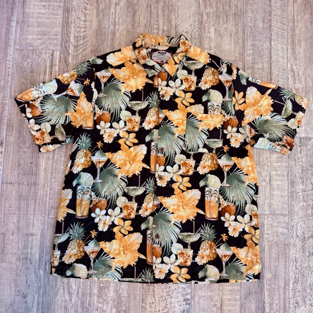 Bahama Bay Club Hawaiian Floral Short Sleeve Button Up Tropical Men’s Size XL